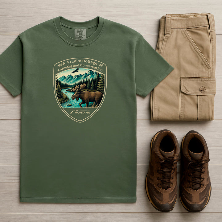 Support environmental education with this 100% US ring spun cotton tee featuring the W.A. Franke College of Forestry and Conservation moose design, made in Missoula, MT.