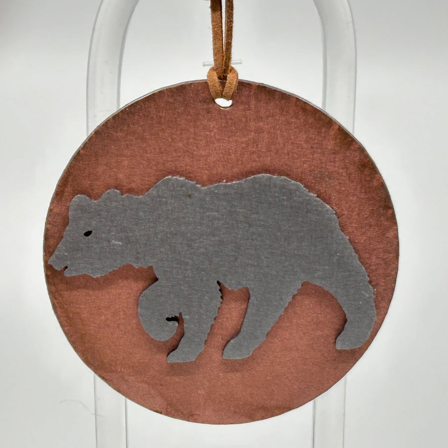 Larson Metal Arts Bear Circle Ornament, detail