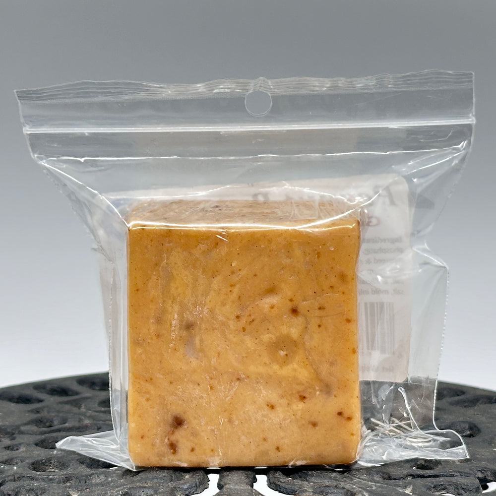 Lolo Sweets Barn Peanut Butter Fudge - 4 oz of Montana made chocolate gift goodness