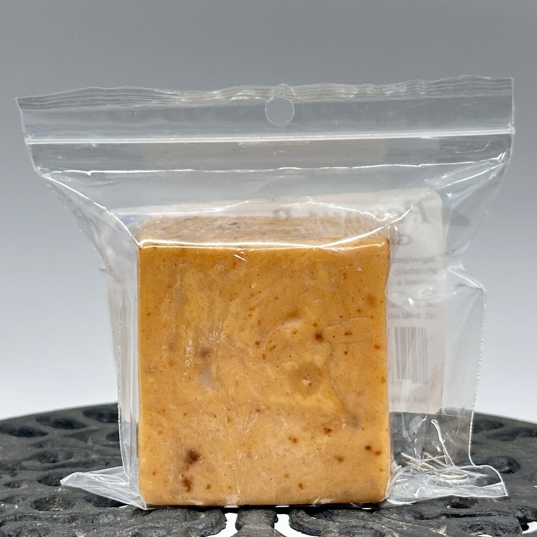 Lolo Sweets Barn Peanut Butter Fudge - 4 oz of Montana made chocolate gift goodness